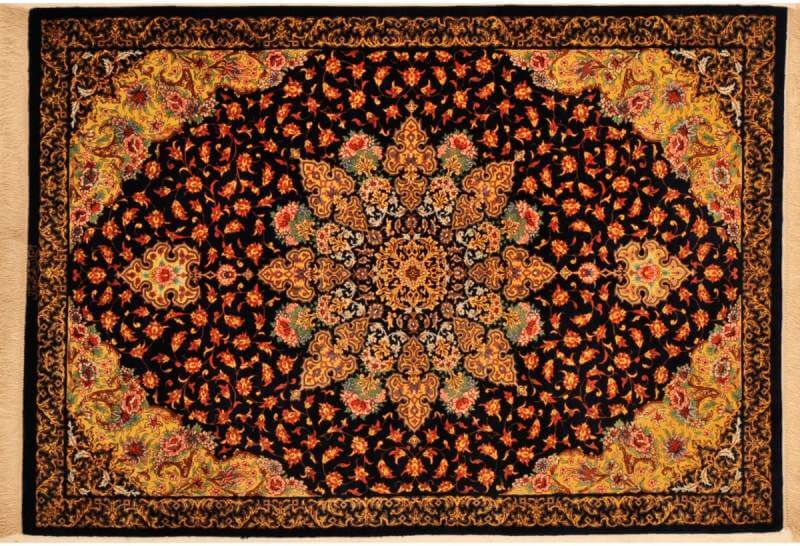 فرش قم بافته شده از الیاف پشمی | شرکت فرش اکسیر