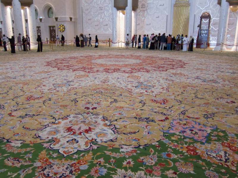 بافت بزرگترین فرش جهان | شرکت فرش اکسیر