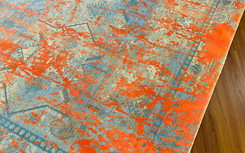 ترکیب رنگ فرش آبی و نارنجی