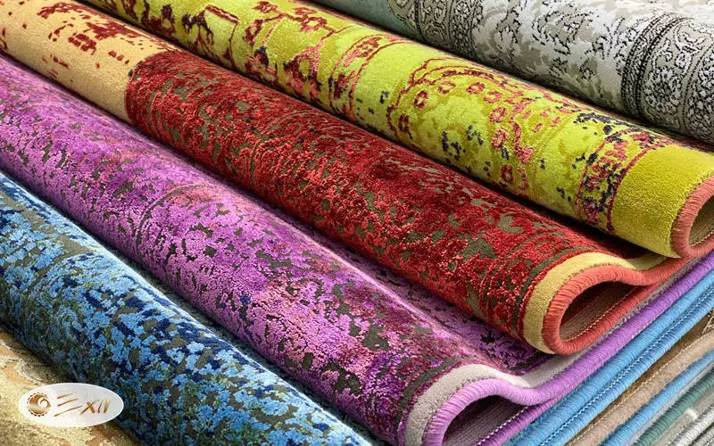 یکی ازمزایای فرش بامبو تنوع رنگی بسیار زیاد آن است.