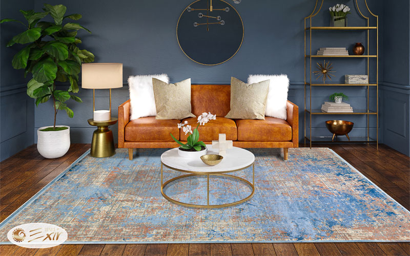 انتخاب فرش اتاق نشیمن به رنگ آبی متناسب با رنگ دیوار و در تضاد با رنگ مبلمان است
