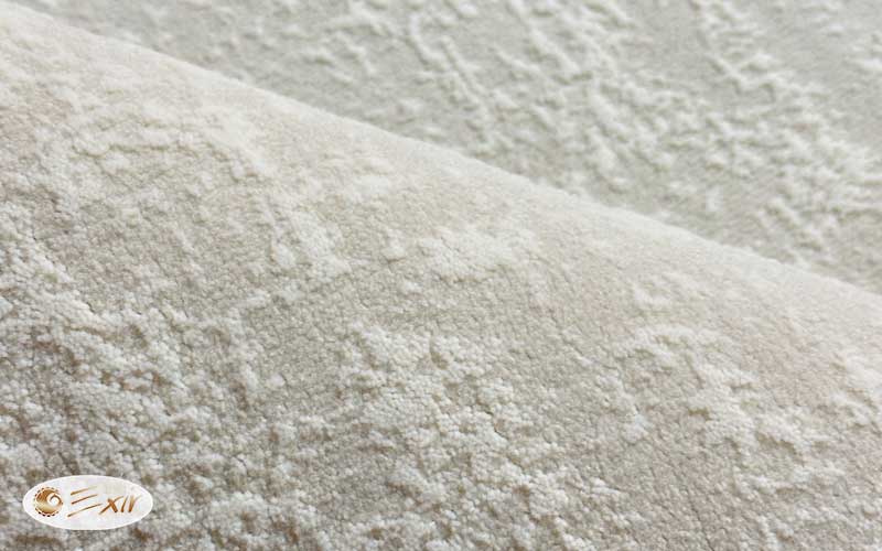 زیبایی و جذابیت فرش سفید مدرن یکی از ویژگی های فرش سفید مدرن اکسیر است.